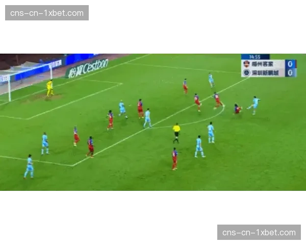 “争议聚焦：南通支云进球因越位被吹，VAR划线引讨论”